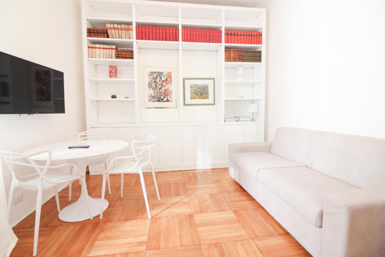 Duomo Charme Apartment Milan Luaran gambar